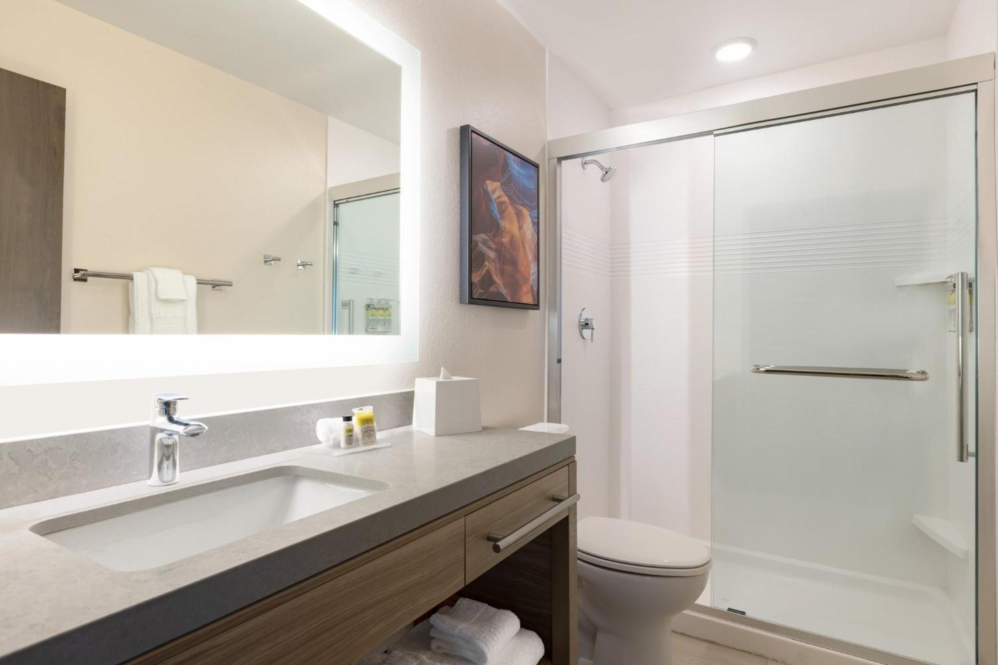 Candlewood By Ihg 2*