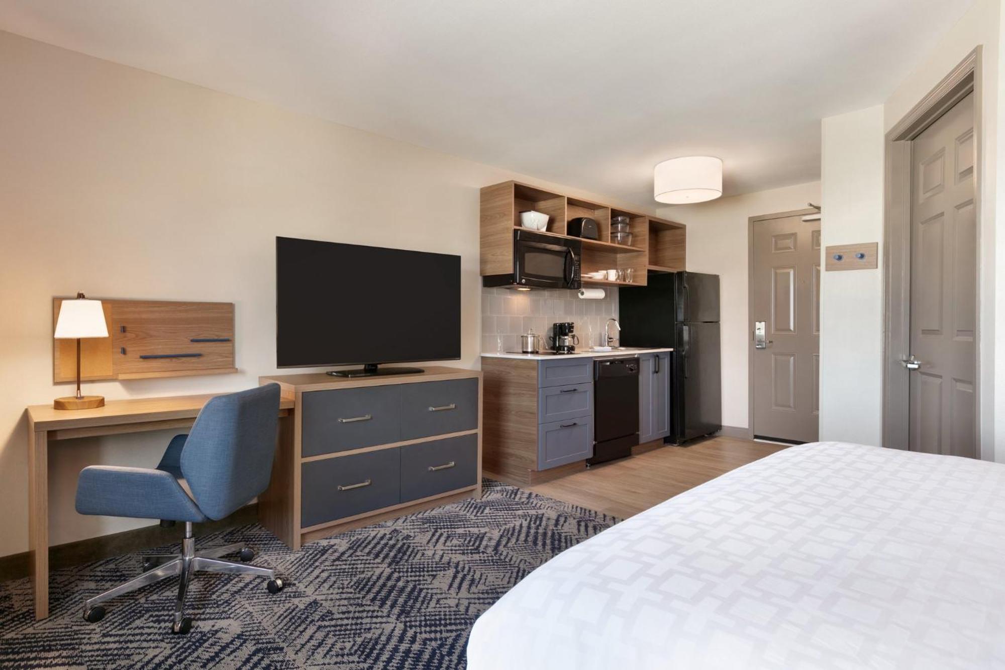 Candlewood By Ihg 2*