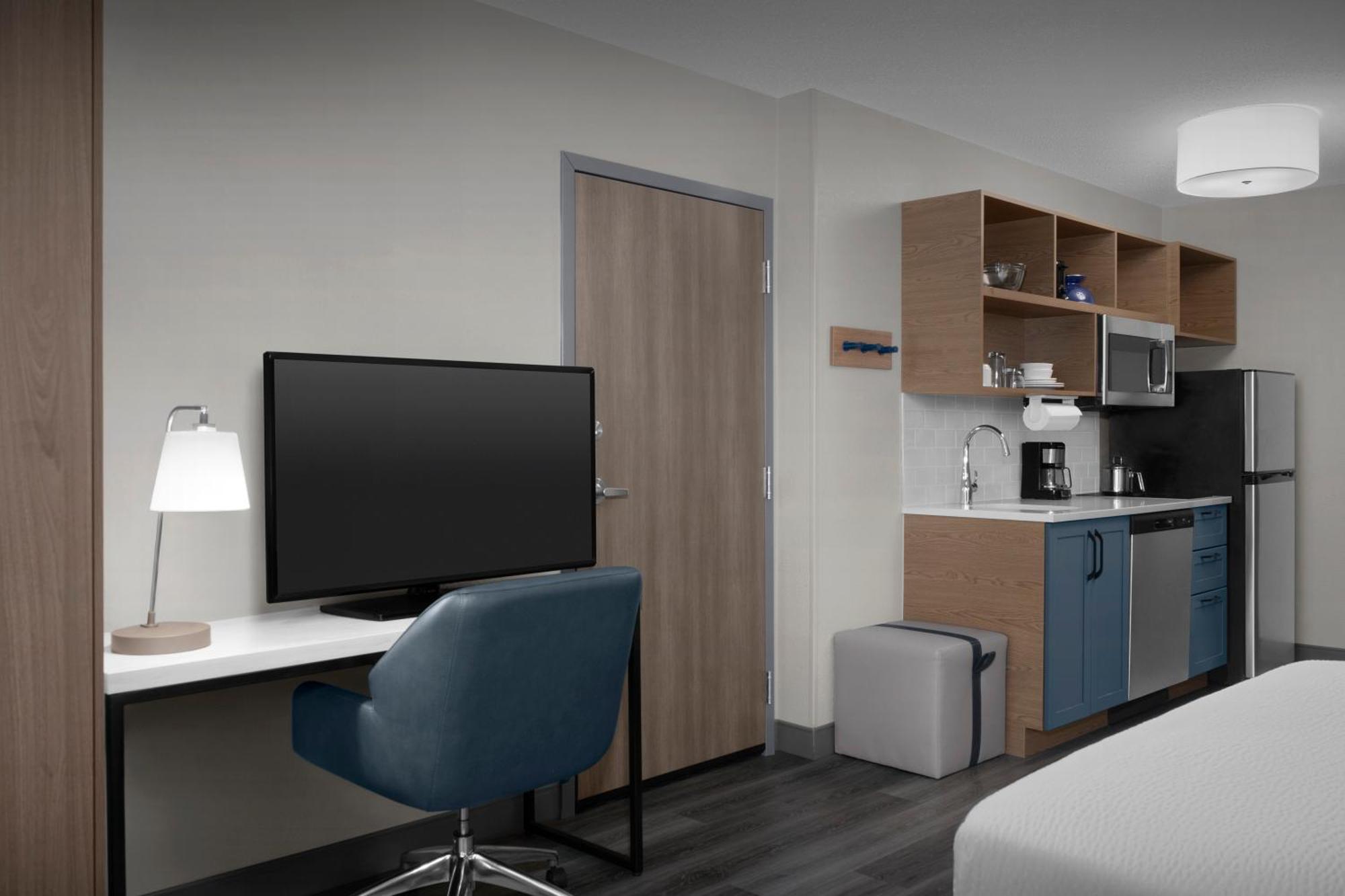 Candlewood By Ihg 2*